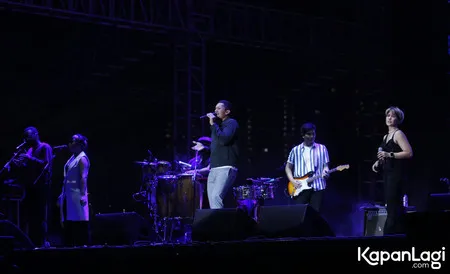 Foto Maliq D Essentials