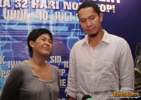 Foto Maliq and D Essentials