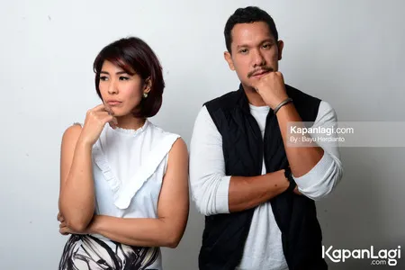 Foto Maliq and D Essentials