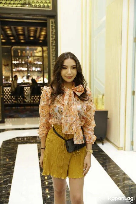 Foto Manohara