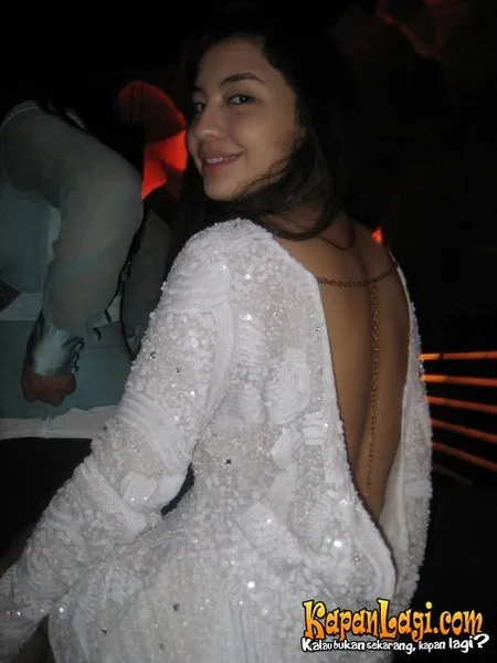 Foto Manohara Odelia Pinot
