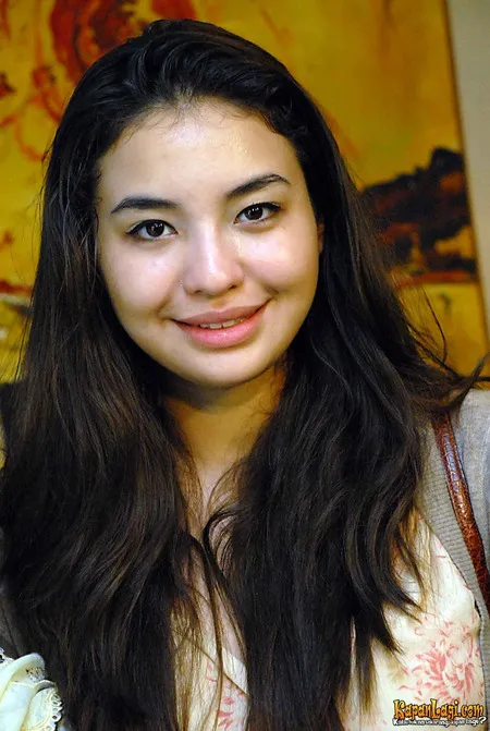 Foto Manohara Odelia Pinot