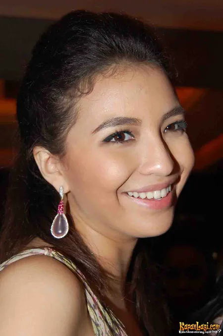 Foto Manohara Odelia Pinot