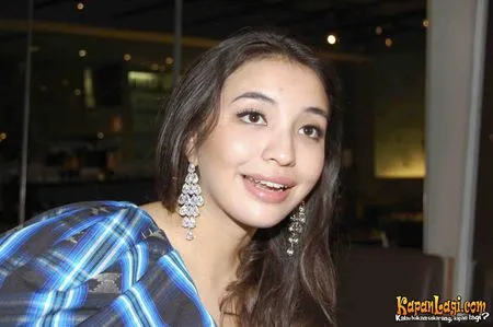 Foto Manohara Odelia Pinot
