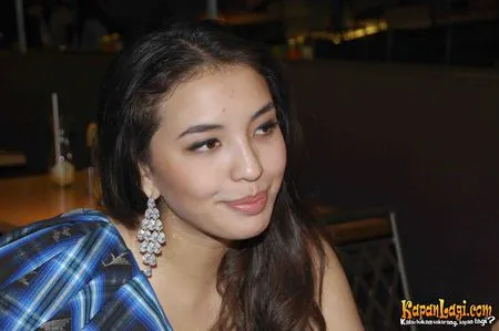 Foto Manohara Odelia Pinot
