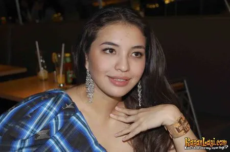 Foto Manohara Odelia Pinot