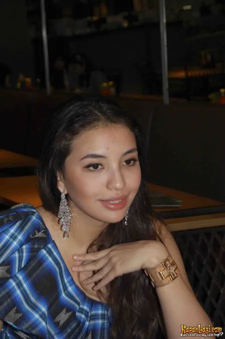 Foto Manohara Odelia Pinot