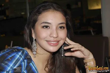 Foto Manohara Odelia Pinot