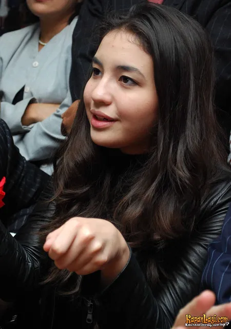 Foto Manohara Odelia Pinot