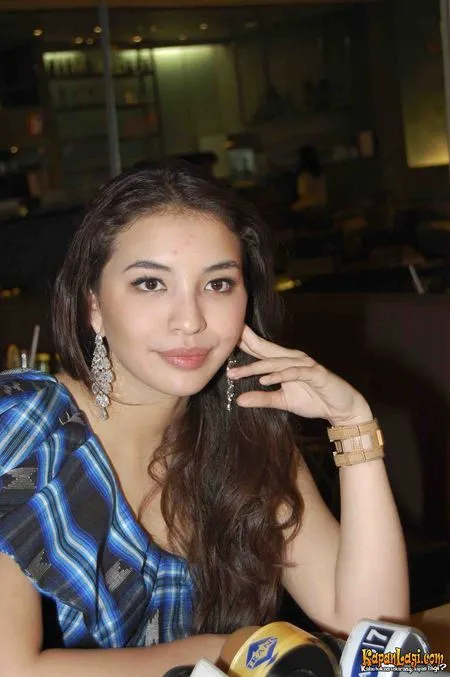 Foto Manohara Odelia Pinot