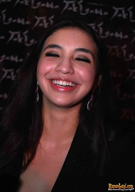 Foto Manohara Odelia Pinot