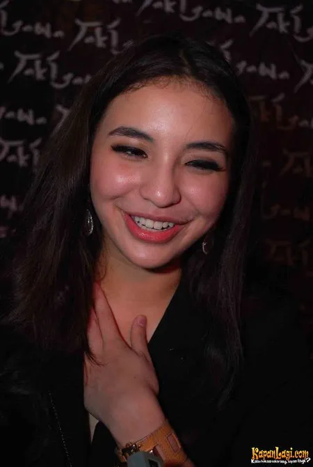 Foto Manohara Odelia Pinot