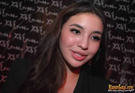 Foto Manohara Odelia Pinot