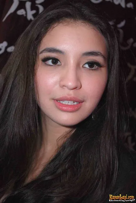 Foto Manohara Odelia Pinot