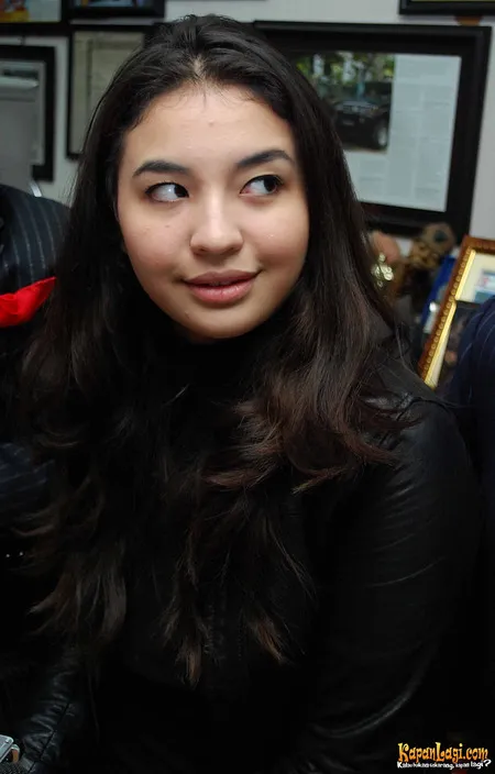 Foto Manohara Odelia Pinot
