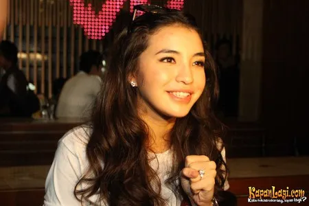 Foto Manohara Odelia Pinot
