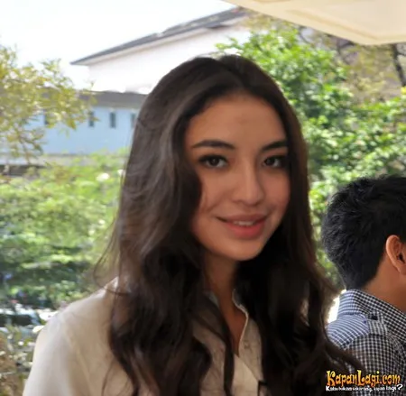 Foto Manohara Odelia Pinot