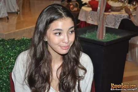 Foto Manohara Odelia Pinot