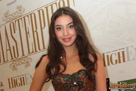 Foto Manohara Odelia Pinot