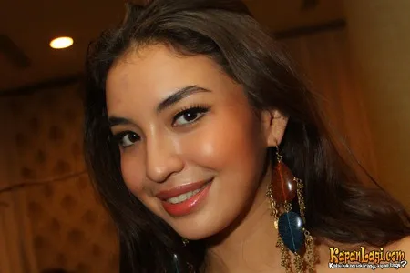 Foto Manohara Odelia Pinot