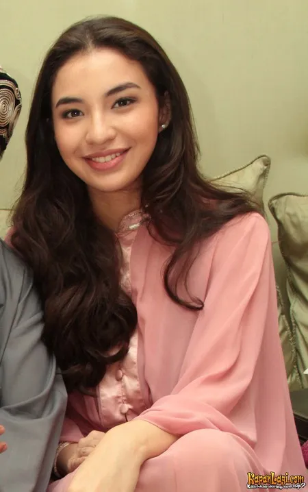 Foto Manohara Odelia Pinot