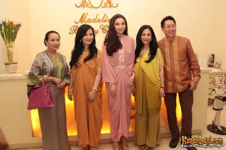 Foto Manohara Odelia Pinot