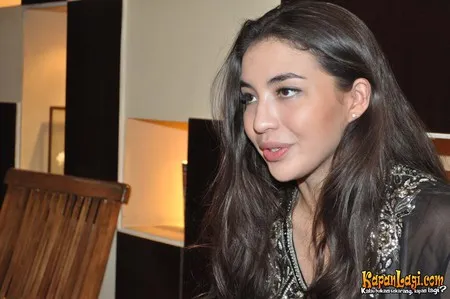 Foto Manohara Odelia Pinot