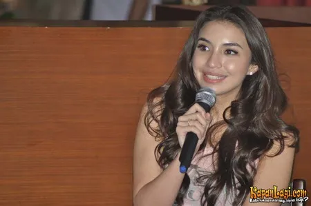 Foto Manohara Odelia Pinot