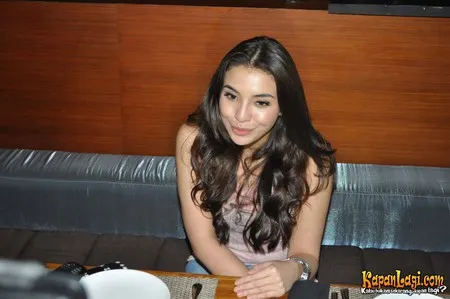 Foto Manohara Odelia Pinot