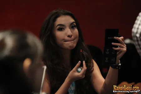 Foto Manohara Odelia Pinot