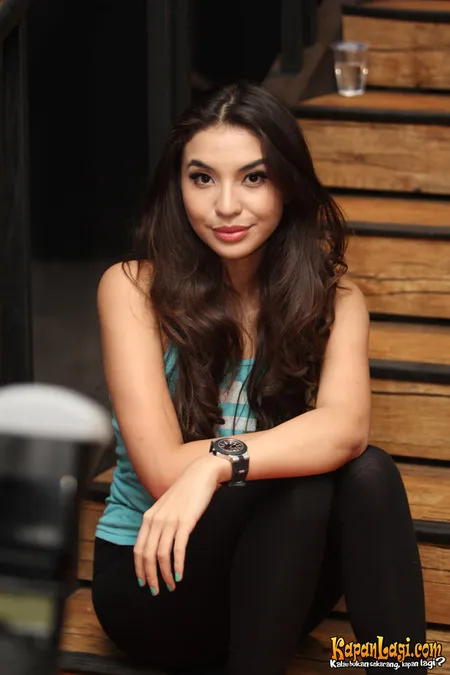 Foto Manohara Odelia Pinot