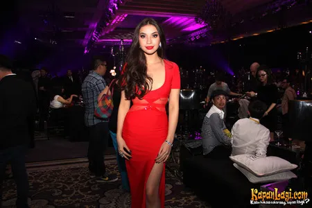 Foto Manohara Odelia Pinot