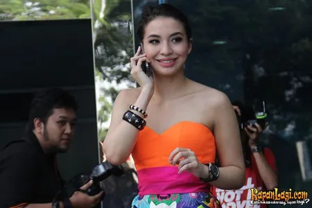 Foto Manohara Odelia Pinot