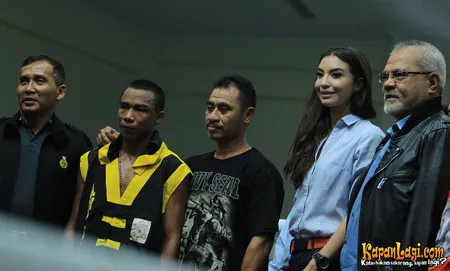 Foto Manohara Odelia Pinot