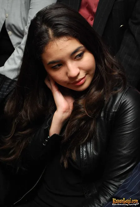 Foto Manohara Odelia Pinot