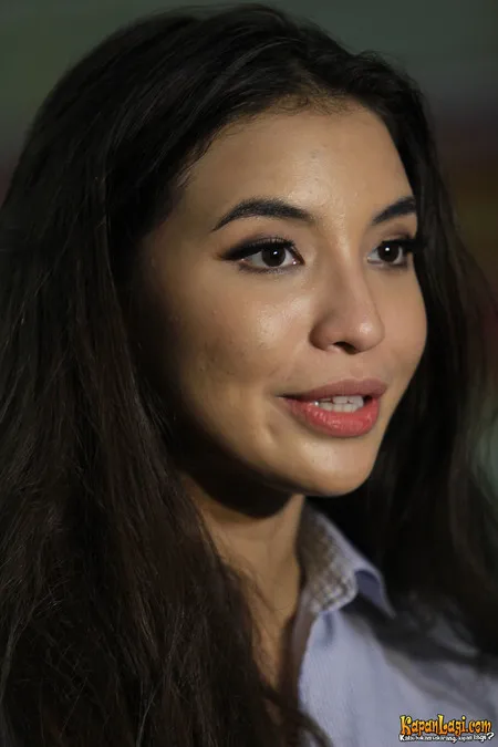 Foto Manohara Odelia Pinot