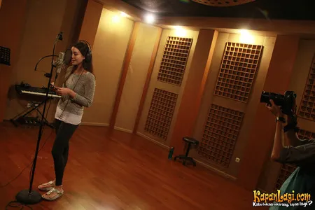 Foto Manohara Odelia Pinot