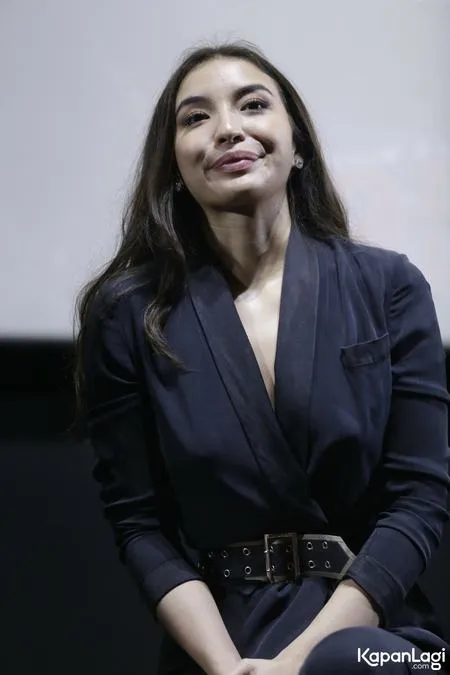 Foto Manohara Odelia Pinot