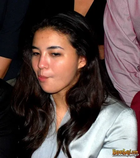 Foto Manohara Odelia Pinot