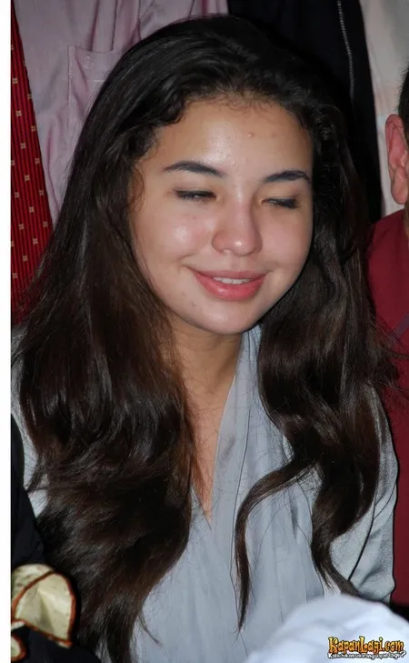 Foto Manohara Odelia Pinot