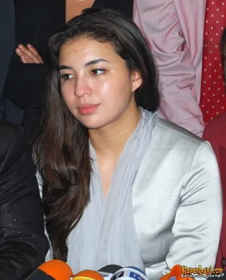 Foto Manohara Odelia Pinot