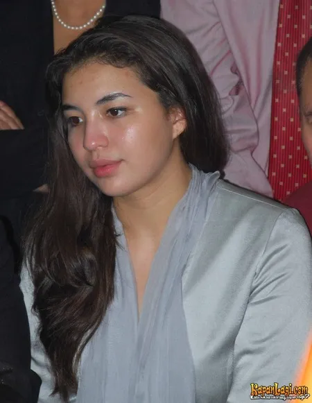 Foto Manohara Odelia Pinot