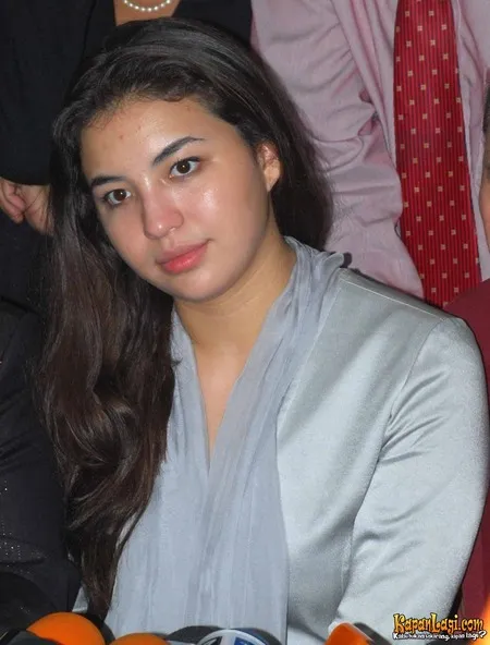 Foto Manohara Odelia Pinot