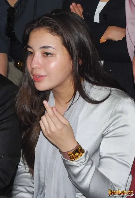 Foto Manohara Odelia Pinot