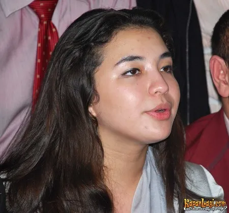 Foto Manohara Odelia Pinot