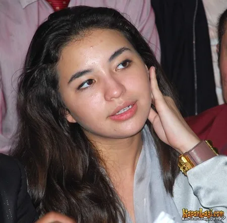 Foto Manohara Odelia Pinot