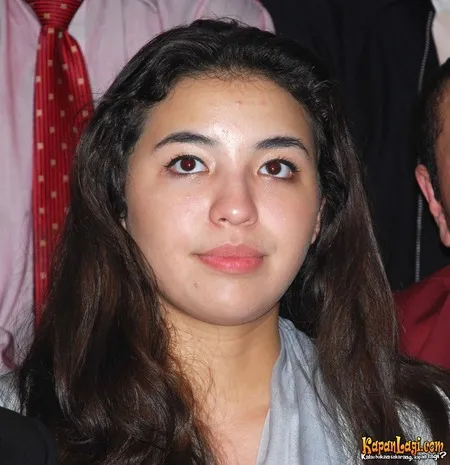Foto Manohara Odelia Pinot