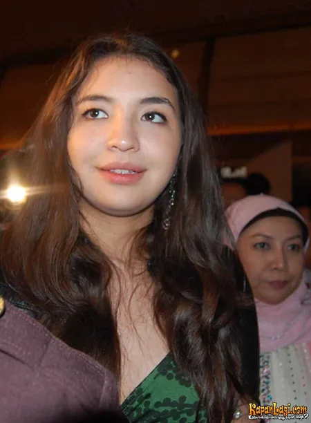 Foto Manohara Odelia Pinot