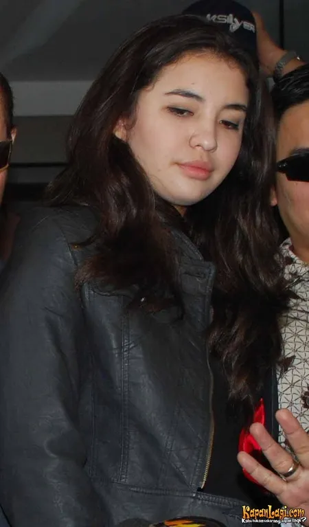 Foto Manohara Odelia Pinot