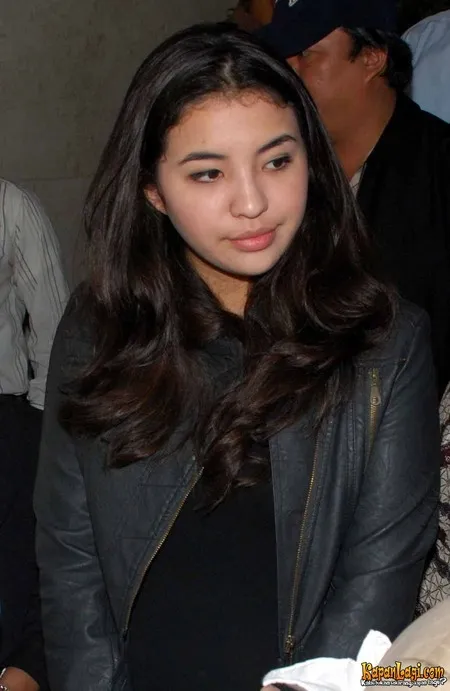Foto Manohara Odelia Pinot